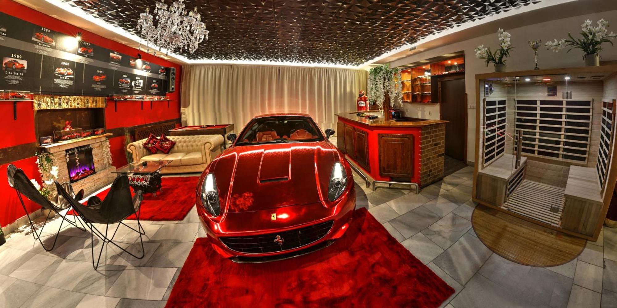 Ferrari Wellness Apartman Пардубице Экстерьер фото
